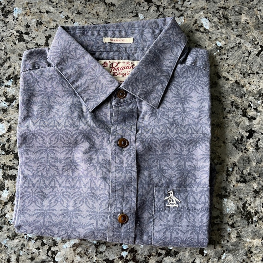 Penguin short sleeve button down shirt tropical S